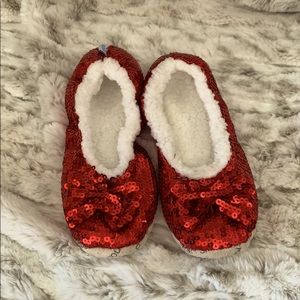 Snoozies kids slippers